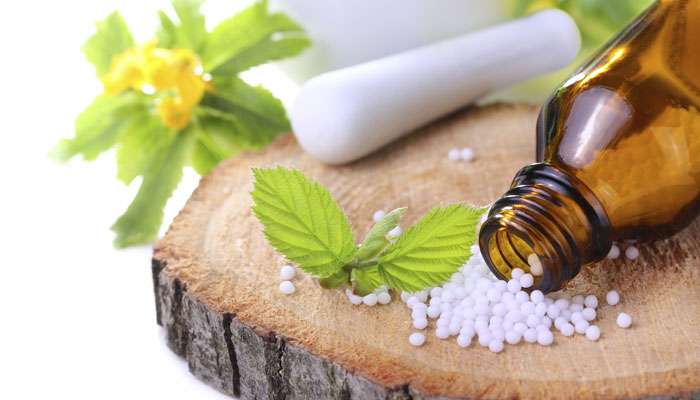 bitki, mineral, arı, yılan zehiri gibi hayvansal maddeler ve hatta bazı dokulardan elde edilen ilaçlar